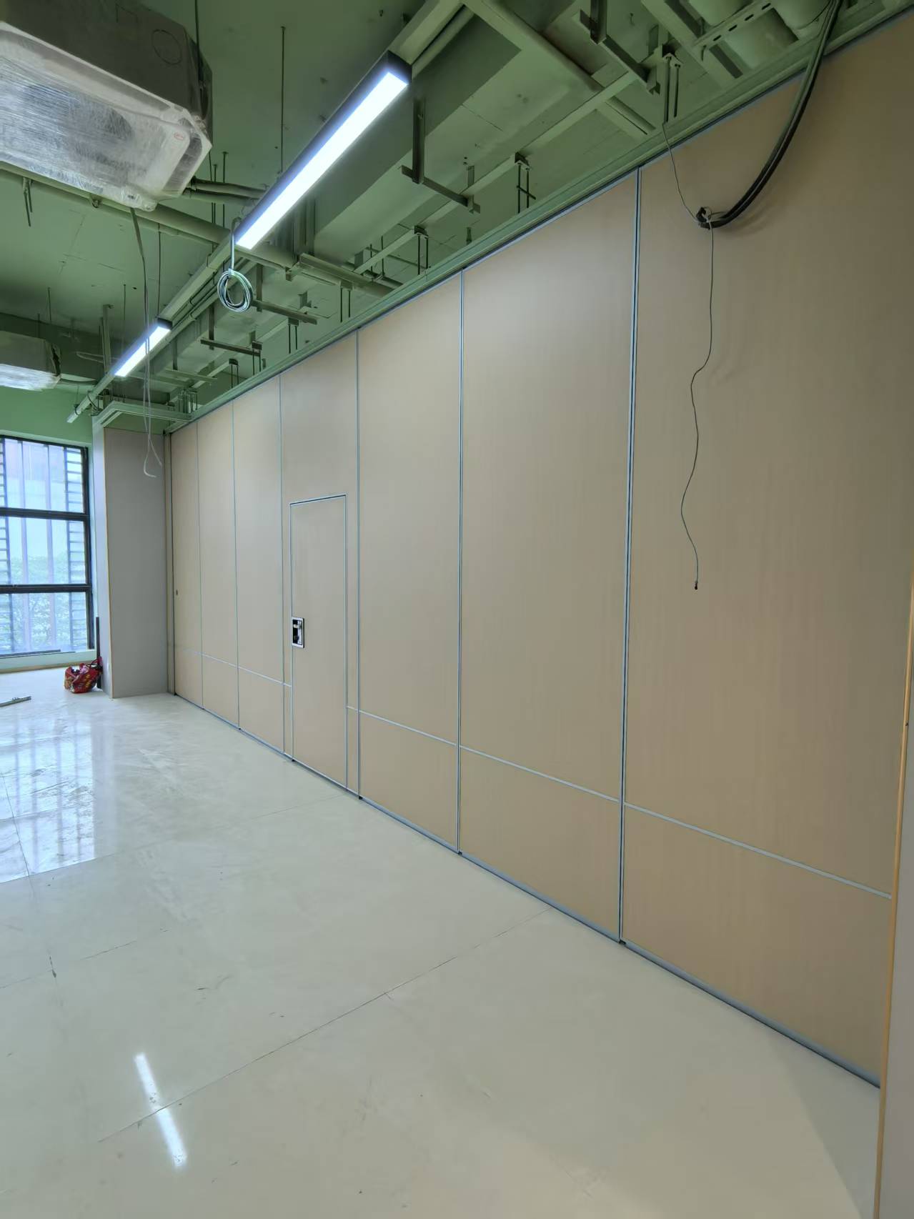 广州邻家汇康养中心活动隔断顺利通过验收！